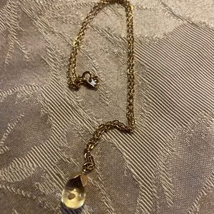VINTAGE GOLD TONE MUSTARD SEED LUCITE TEARDROP PENDANT NECKLACE